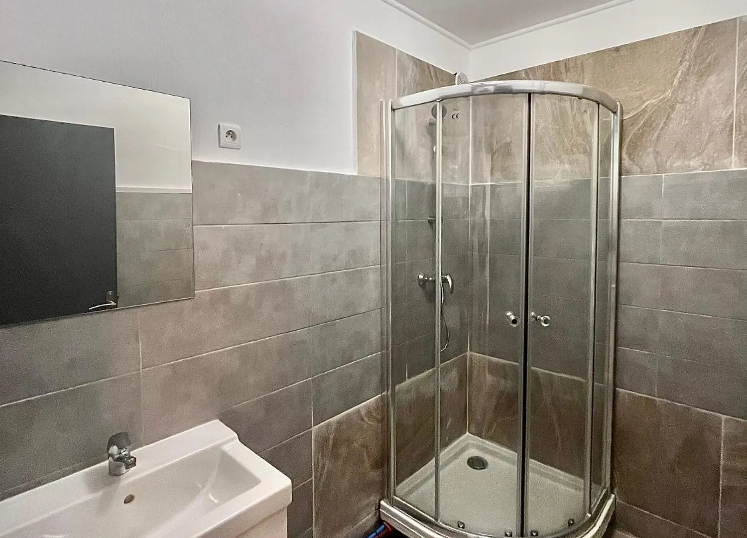 Appartamento Apparemment Spacieux T5 Lione